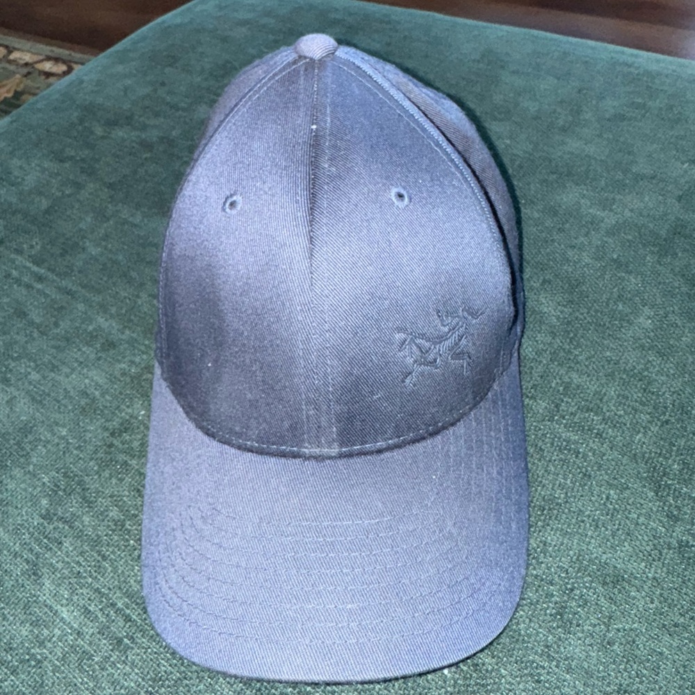 Arcteryx hat